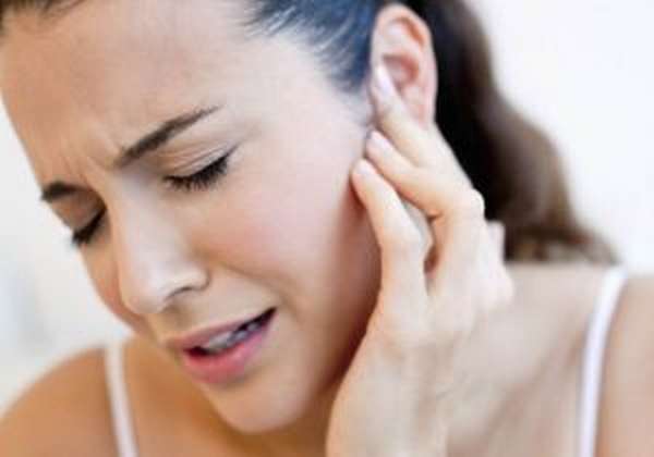 Резкая боль - основной признак перелома уха